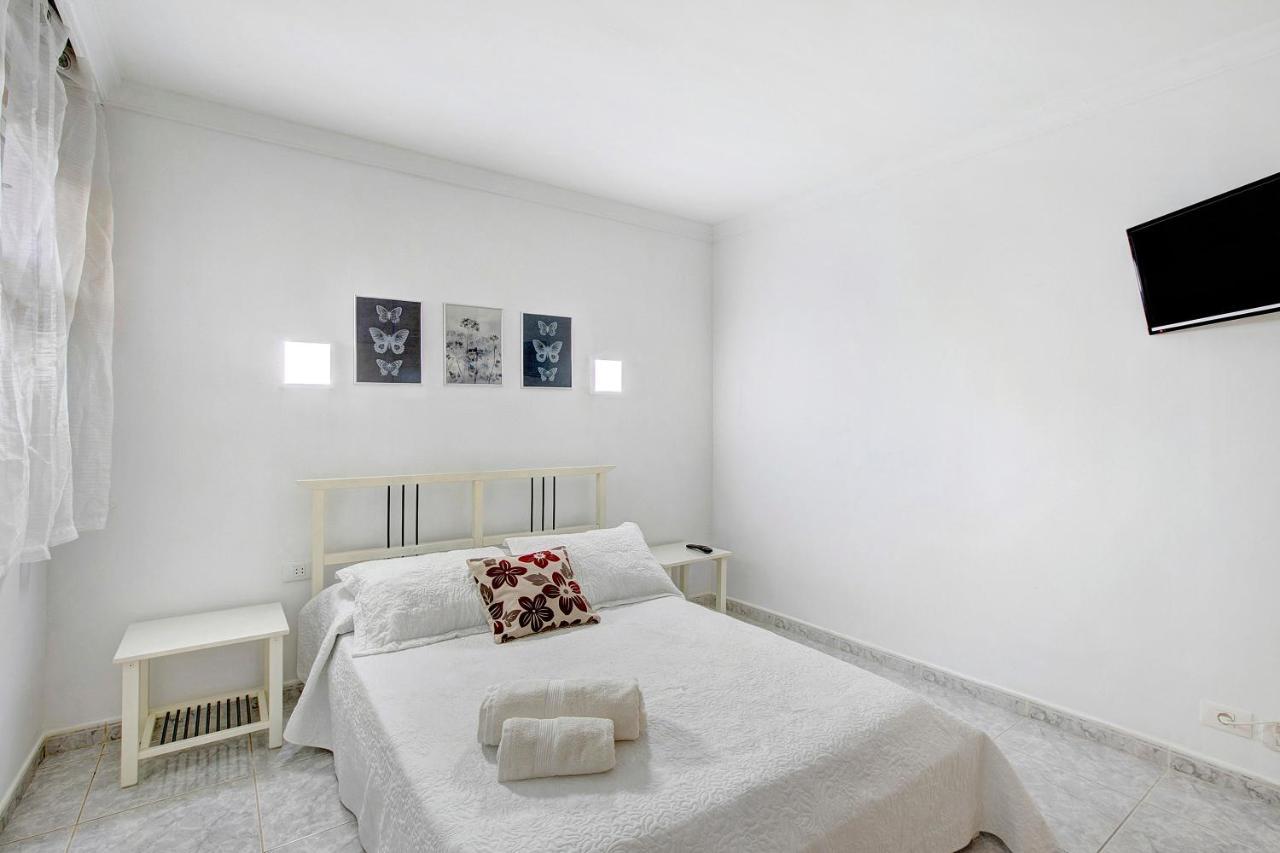 Apartamento Mertxe アロナ エクステリア 写真